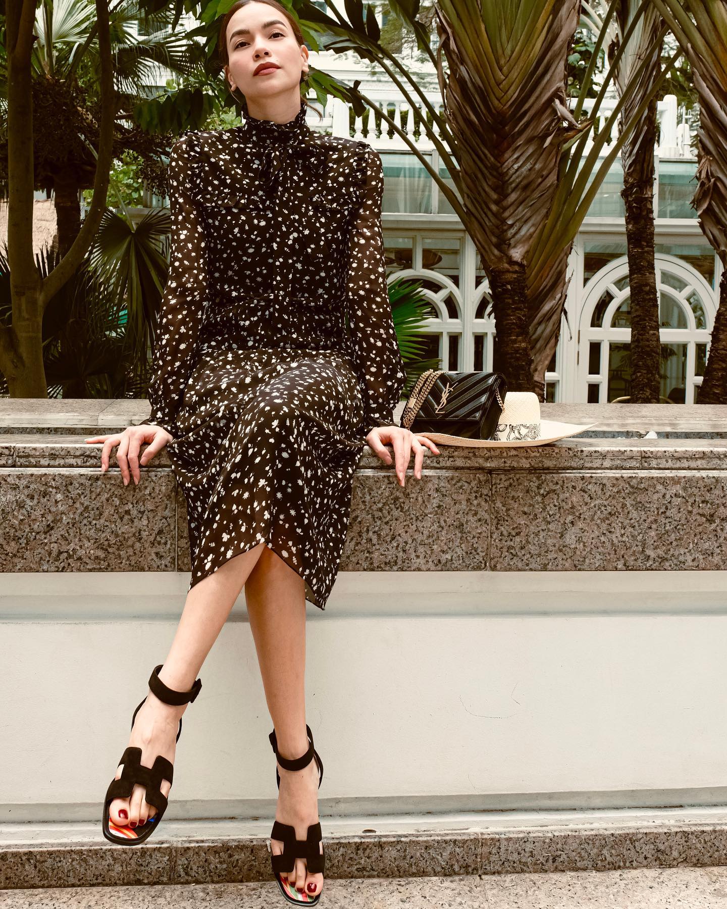 Sao Việt diện sandal với 10 kiểu trang phục để tôn dáng tối ưu - Ảnh 3. Sao Việt diện sandal với 10 kiểu trang phục để tôn dáng tối ưu - Ảnh 3.