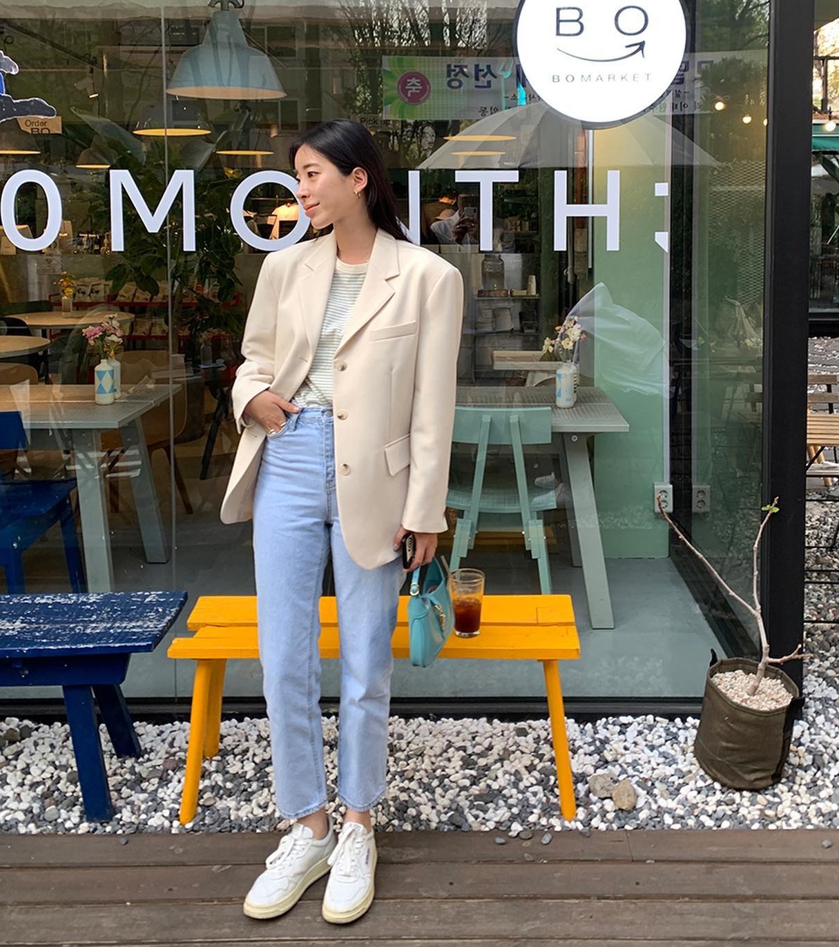 5 cách diện quần jeans cho nàng thấp bé - Ảnh 10. 5 cách diện quần jeans cho nàng thấp bé - Ảnh 10.